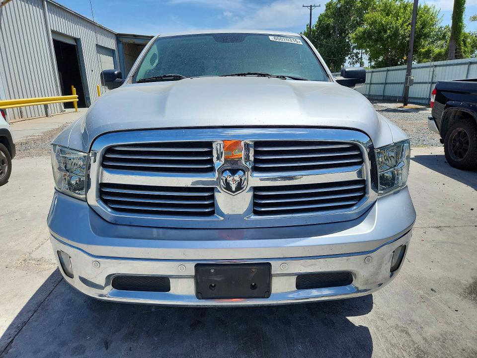 Photo 5 from auction – 2017 RAM 1500 with VIN 1C6RR6LG0HS598719
