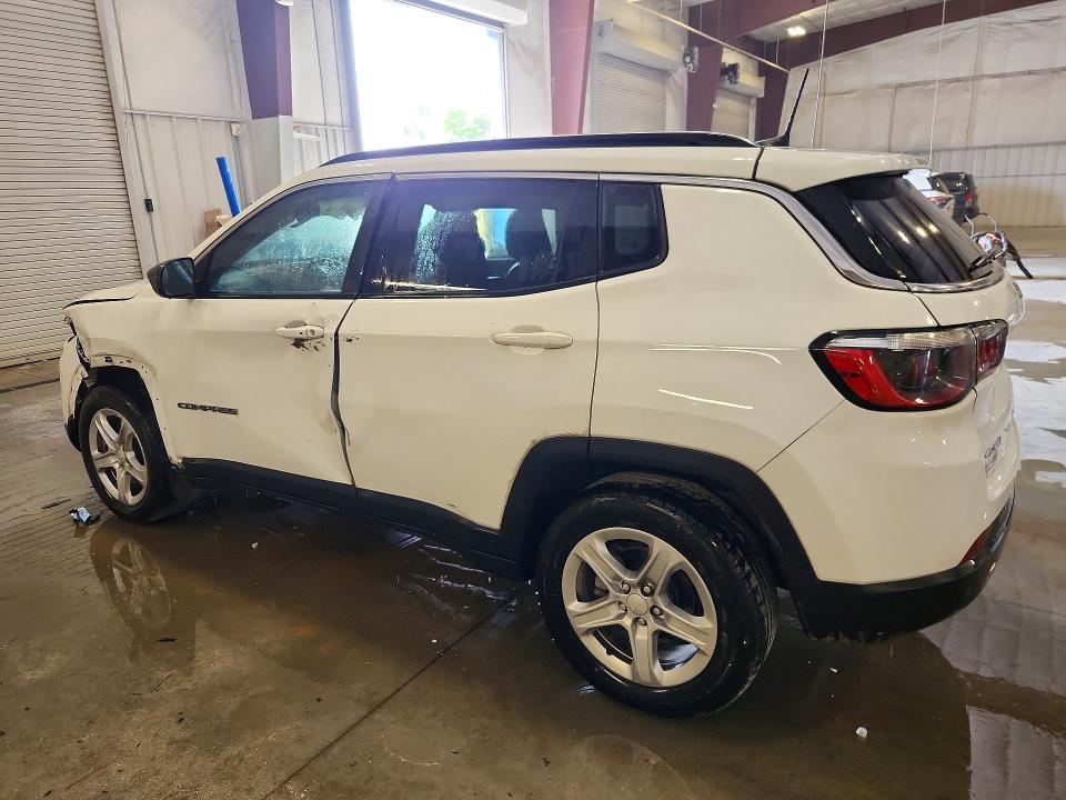 Zdjęcie 2 z aukcji – 2023 JEEP COMPASS z VIN 3C4NJDBN0PT544045