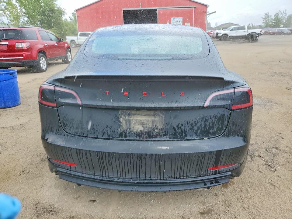 Photo 6 from auction – 2018 TESLA MODEL 3 with VIN 5YJ3E1EA4JF028389