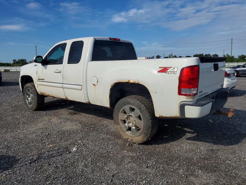 Photo 2 from auction – 2011 GMC SIERRA with VIN 1GTR2VE31BZ457707