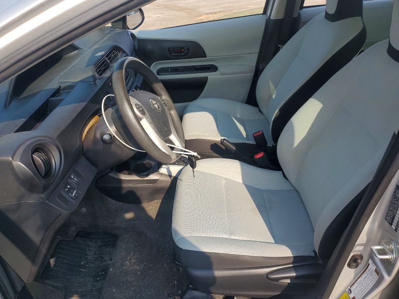 Photo 7 from auction – 2013 TOYOTA PRIUS C with VIN JTDKDTB37D1543691
