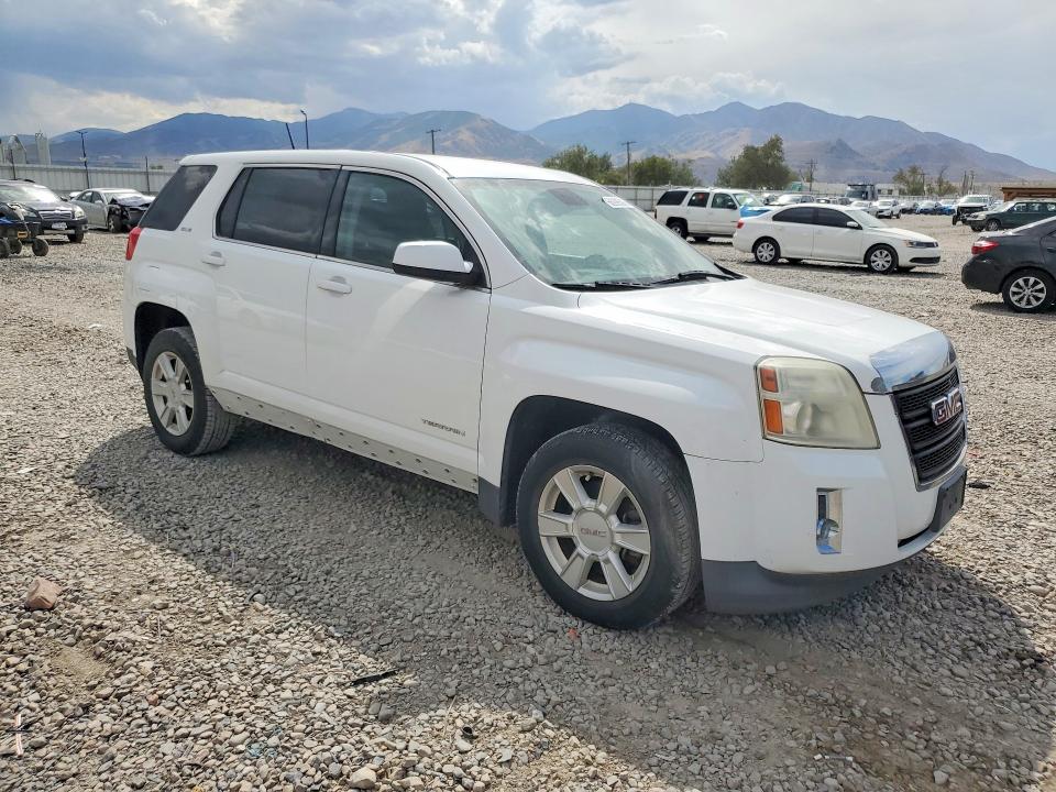Photo 4 from auction – 2013 GMC TERRAIN with VIN 2GKFLREK7D6430898