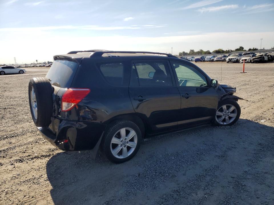 Photo 3 from auction – 2006 TOYOTA RAV4 with VIN JTMBD33V666021415