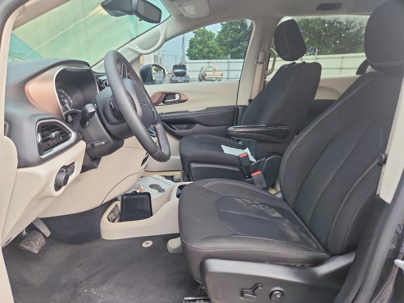 Photo 7 from auction – 2023 CHRYSLER VOYAGER with VIN 2C4RC1CG0PR610557