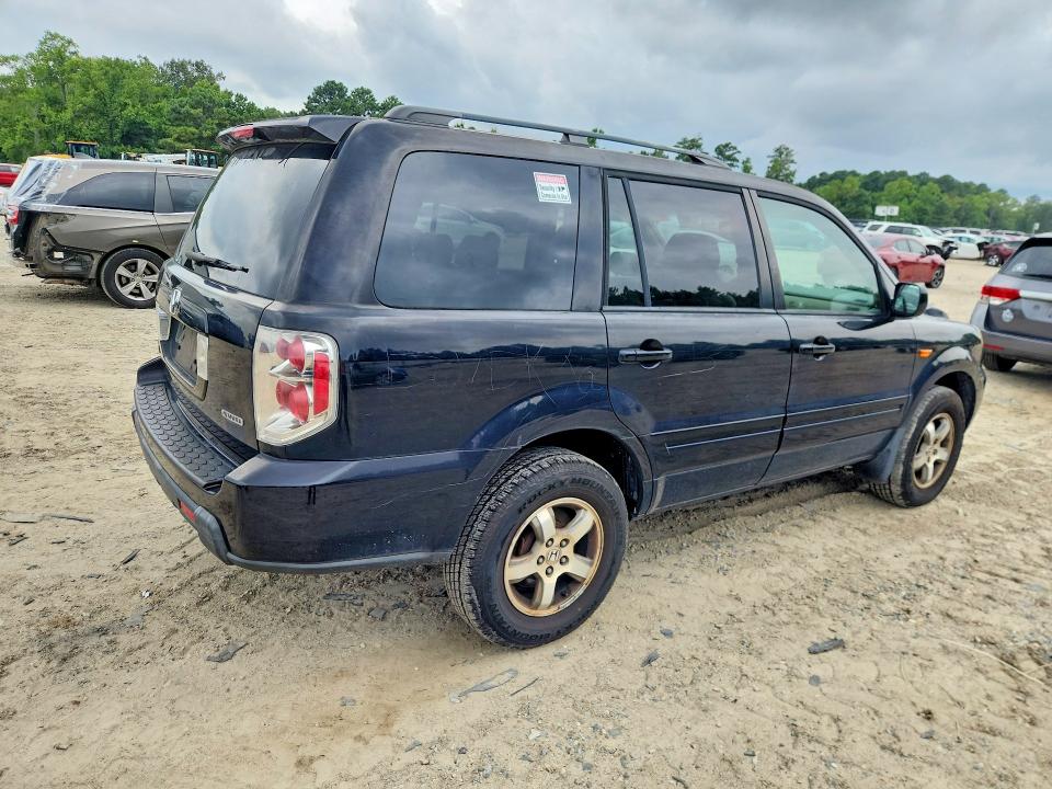Photo 3 from auction – 2006 HONDA PILOT with VIN 5FNYF186X6B027913