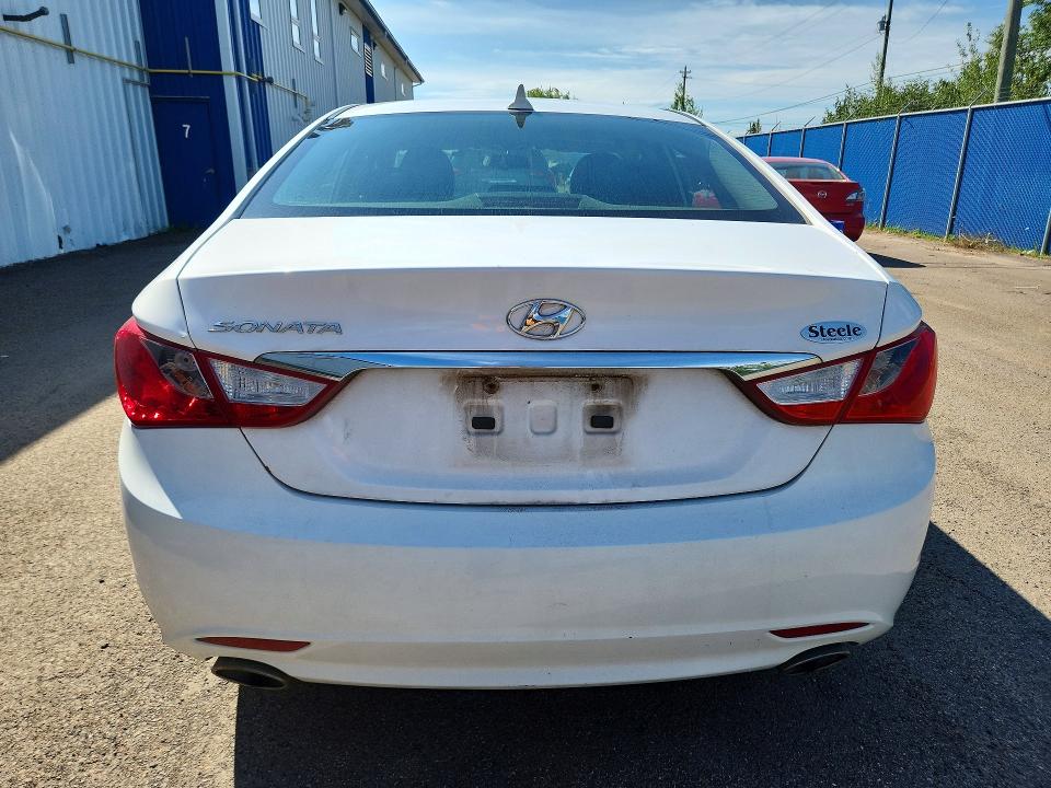 Photo 6 from auction – 2013 HYUNDAI SONATA with VIN 5NPEC4AC5DH647029