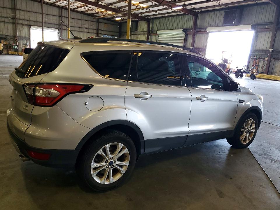 Photo 3 from auction – 2018 FORD ESCAPE with VIN 1FMCU0GDXJUA43499