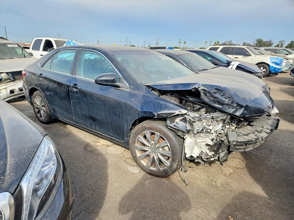Photo 4 from auction – 2016 TOYOTA CAMRY with VIN 4T4BF1FK1GR571751