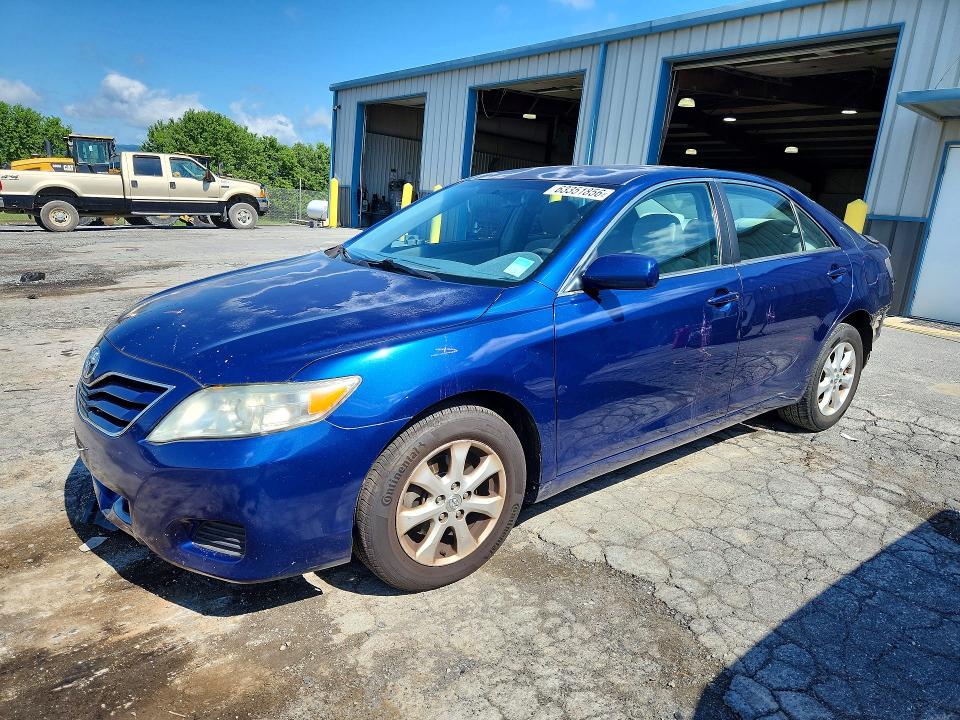 Zdjęcie 1 z aukcji – 2011 TOYOTA CAMRY z VIN 4T1BF3EK7BU629703