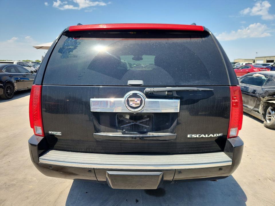 Photo 6 from auction – 2011 CADILLAC ESCALADE with VIN 1GYS3AEF1BR211364