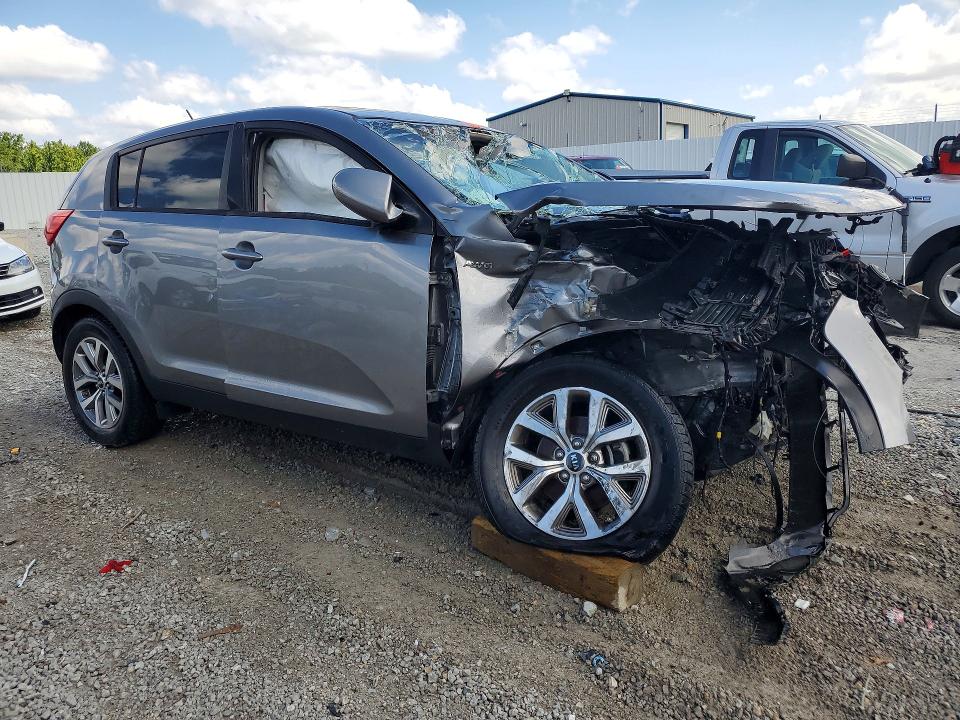 Photo 4 from auction – 2015 KIA SPORTAGE with VIN KNDPBCAC0F7701043