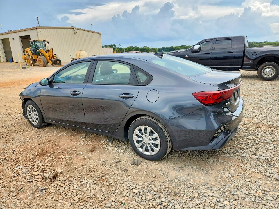 Photo 2 from auction – 2023 KIA FORTE with VIN 3KPF24AD7PE537558