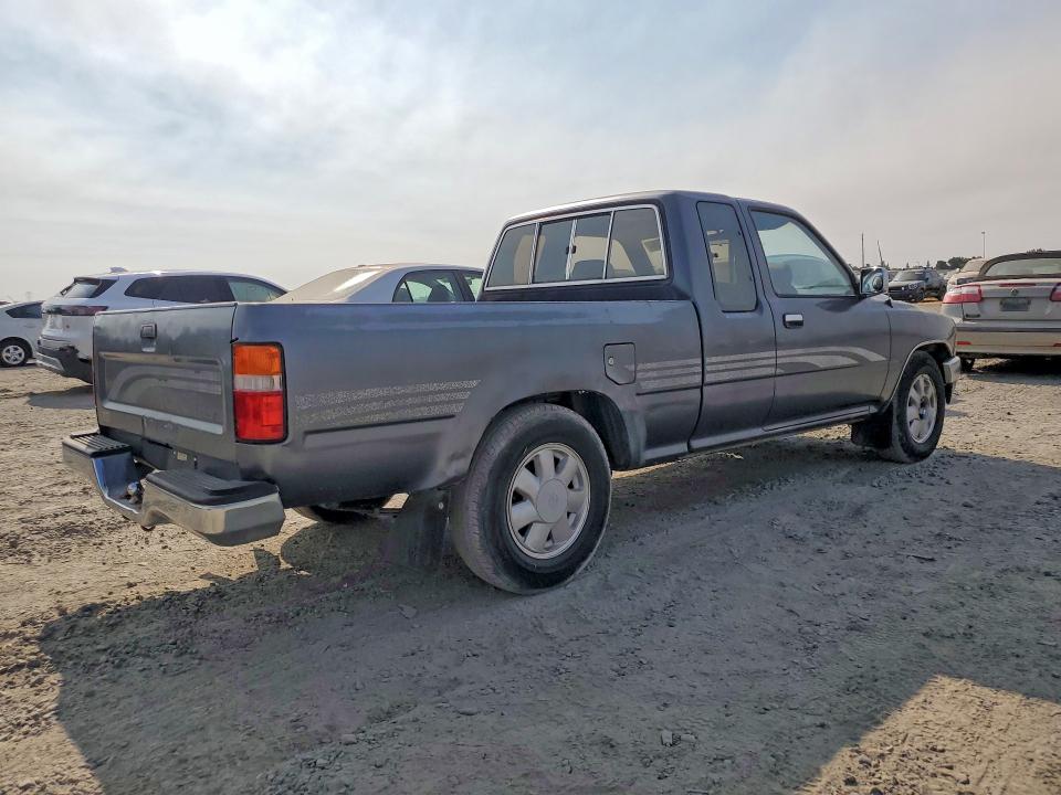 Photo 3 from auction – 1993 TOYOTA PICKUP with VIN JT4VN93GXP5037610