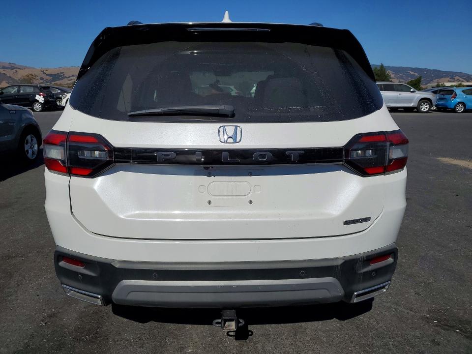 Photo 6 from auction – 2025 HONDA PILOT with VIN 5FNYG2H79SB000255