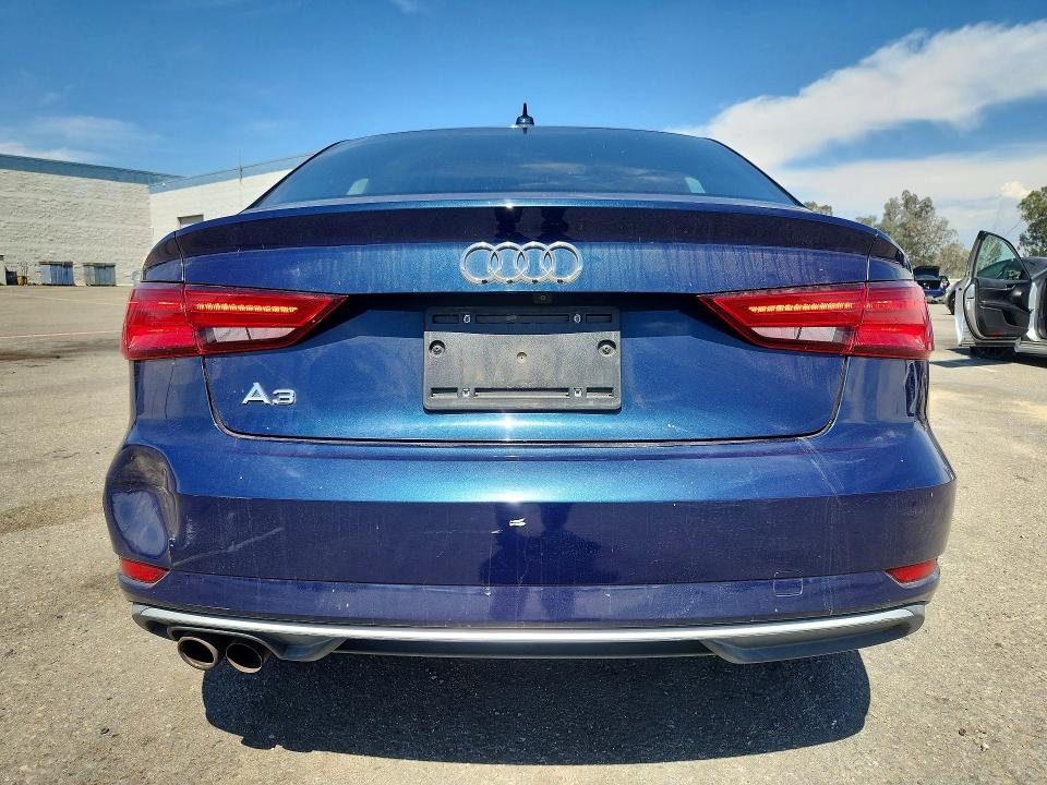 صورة رقم 6 من المزاد - 2018 AUDI A3 مع VIN WAUAUGFF6J1010263