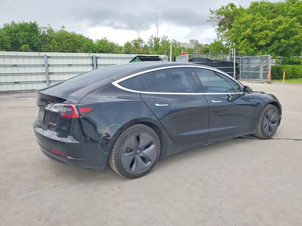 Photo 3 from auction – 2019 TESLA MODEL 3 with VIN 5YJ3E1EB0KF384882