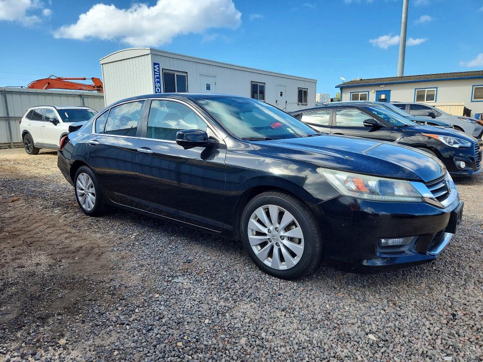Photo 4 from auction – 2014 HONDA ACCORD with VIN 1HGCR2F70EA020514