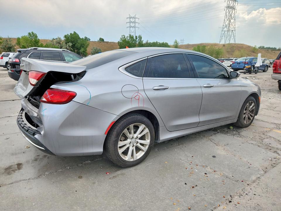 صورة رقم 3 من المزاد - 2016 CHRYSLER 200 مع VIN 1C3CCCAB2GN165345
