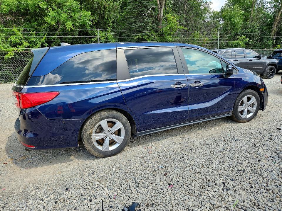 Photo 3 from auction – 2019 HONDA ODYSSEY with VIN 5FNRL6H74KB123792