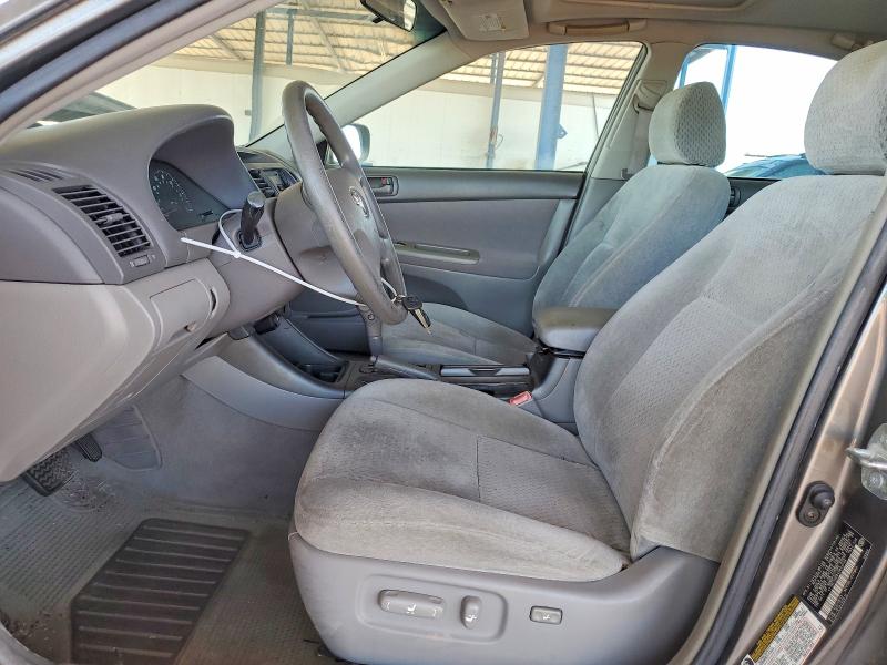 Photo 7 from auction – 2004 TOYOTA CAMRY with VIN 4T1BE32K64U899726