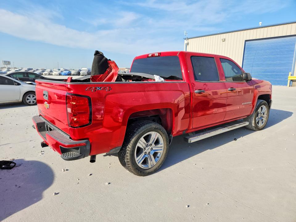 Photo 3 from auction – 2018 CHEVROLET SILVERADO with VIN 3GCUKPEH5JG134275
