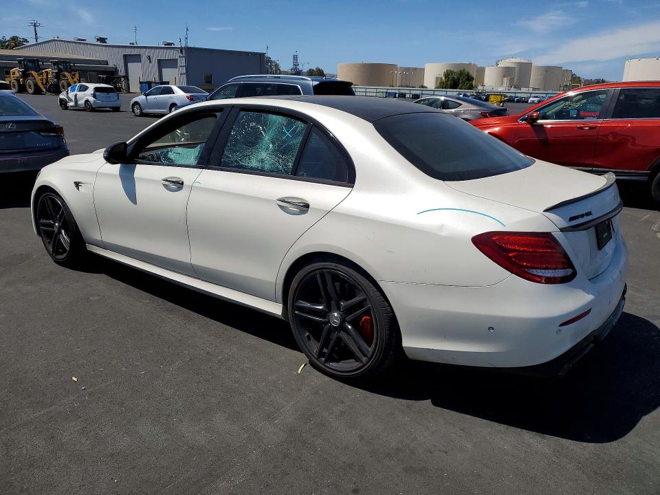 Photo 2 from auction – 2020 MERCEDES-BENZ E with VIN WDDZF8KB0LA744589