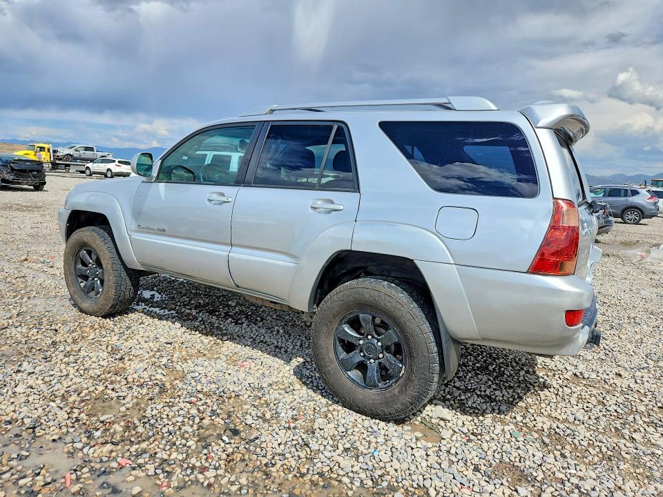 Photo 2 from auction – 2005 TOYOTA 4RUNNER with VIN JTEBT14R150048785
