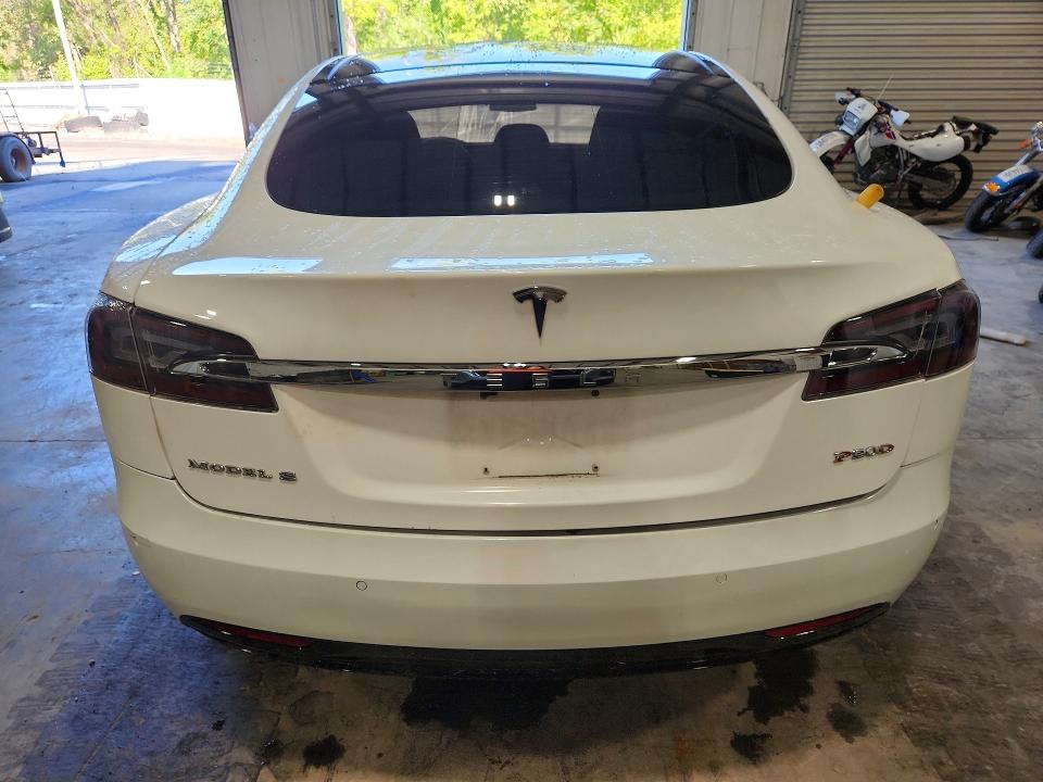 Photo 6 from auction – 2016 TESLA MODEL S with VIN 5YJSA1E4XGF131505