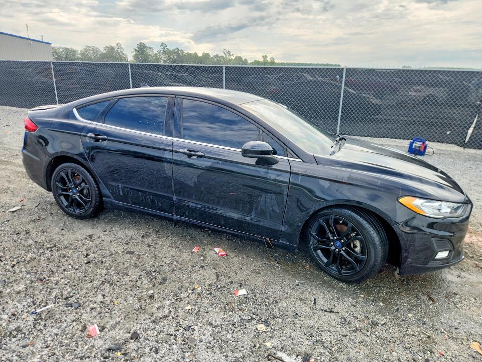 Photo 4 from auction – 2019 FORD FUSION with VIN 3FA6P0HD7KR193317