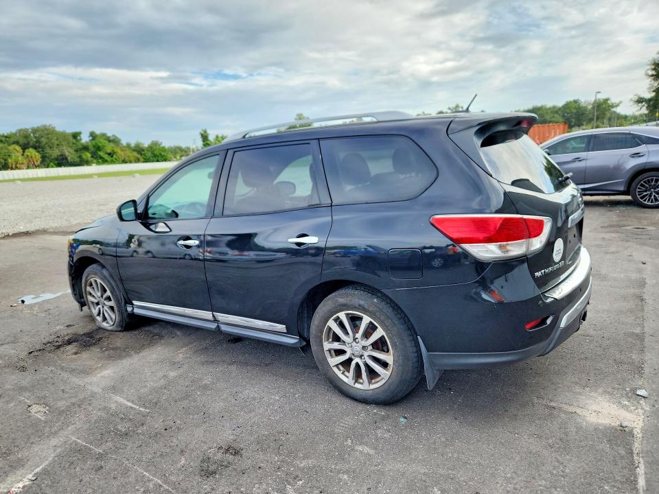 Photo 2 from auction – 2015 NISSAN PATHFINDER with VIN 5N1AR2MM8FC656341