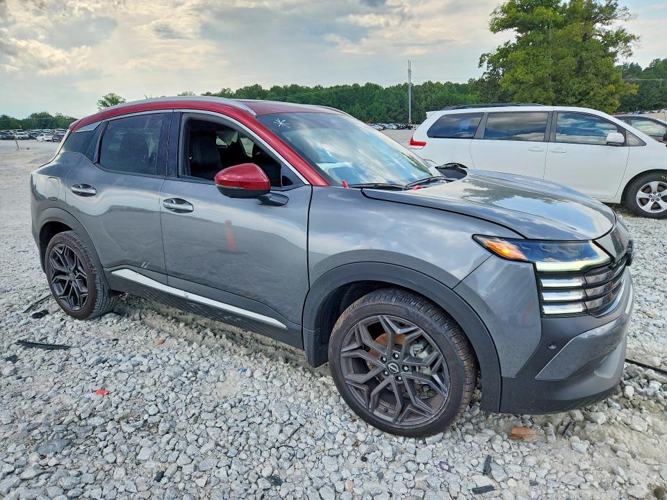 Photo 4 from auction – 2025 NISSAN KICKS with VIN 3N8AP6DD4SL383547