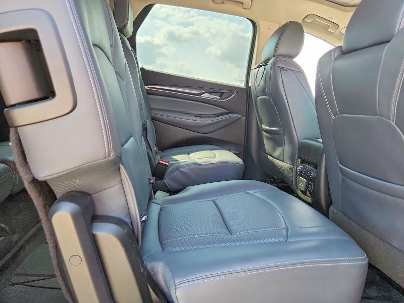 Photo 11 from auction – 2018 BUICK ENCLAVE with VIN 5GAEVBKW7JJ122405