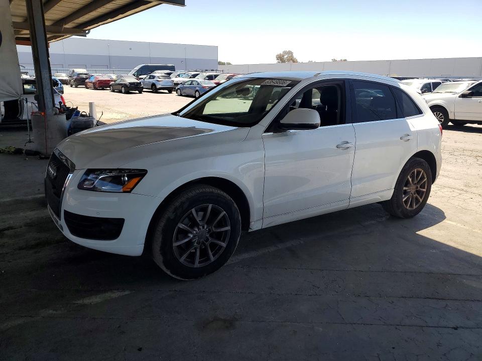 AUDI Q5 2011 with VIN WA1LFAFP0BA065296 - Photo from auction