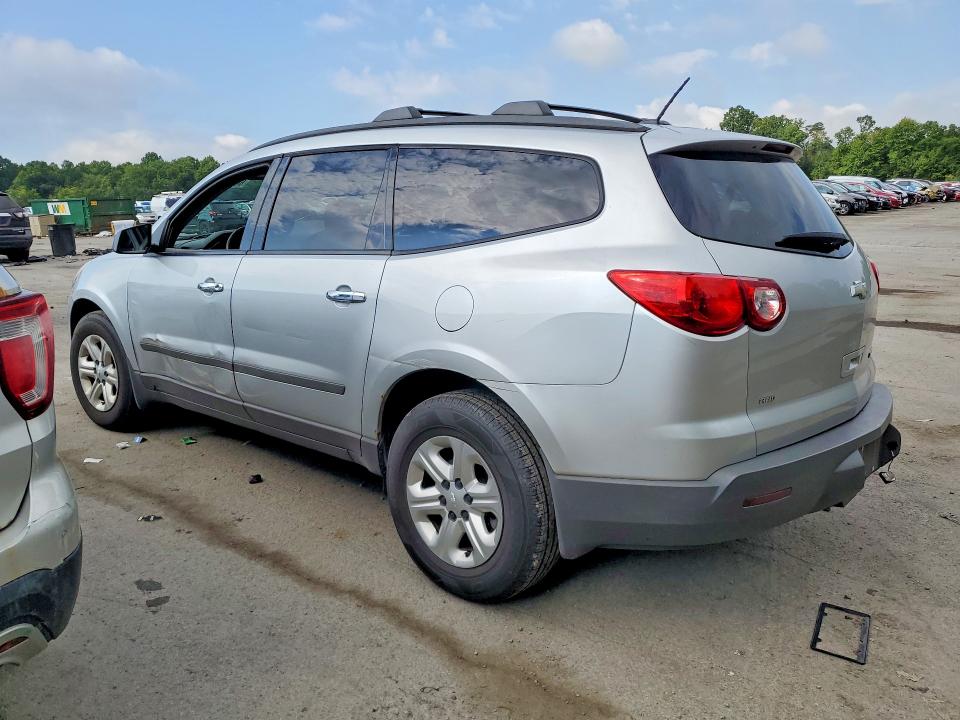 Photo 2 from auction – 2012 CHEVROLET TRAVERSE with VIN 1GNKVFED7CJ422863
