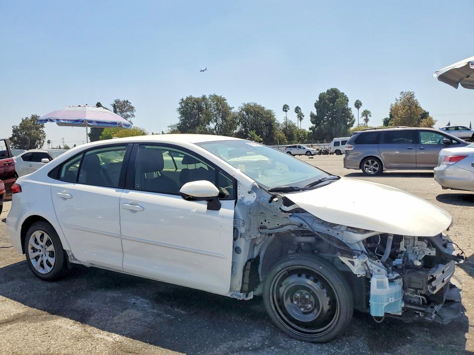Photo 4 from auction – 2021 TOYOTA COROLLA with VIN JTDEPMAE3MJ178214