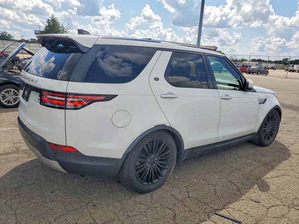 Photo 3 from auction – 2018 LAND ROVER DISCOVERY with VIN SALRT2RV9JA075759