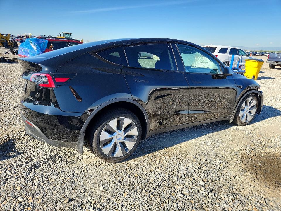Photo 3 from auction – 2020 TESLA MODEL Y with VIN 5YJYGDEE0LF050655