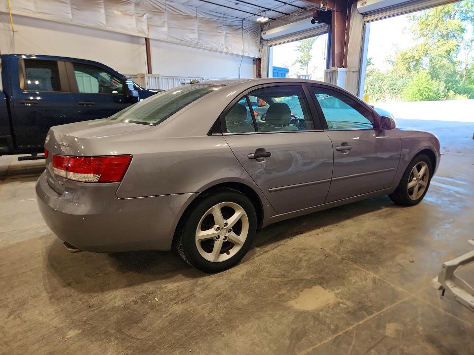 Photo 3 from auction – 2007 HYUNDAI SONATA with VIN 5NPEU46FX7H289933