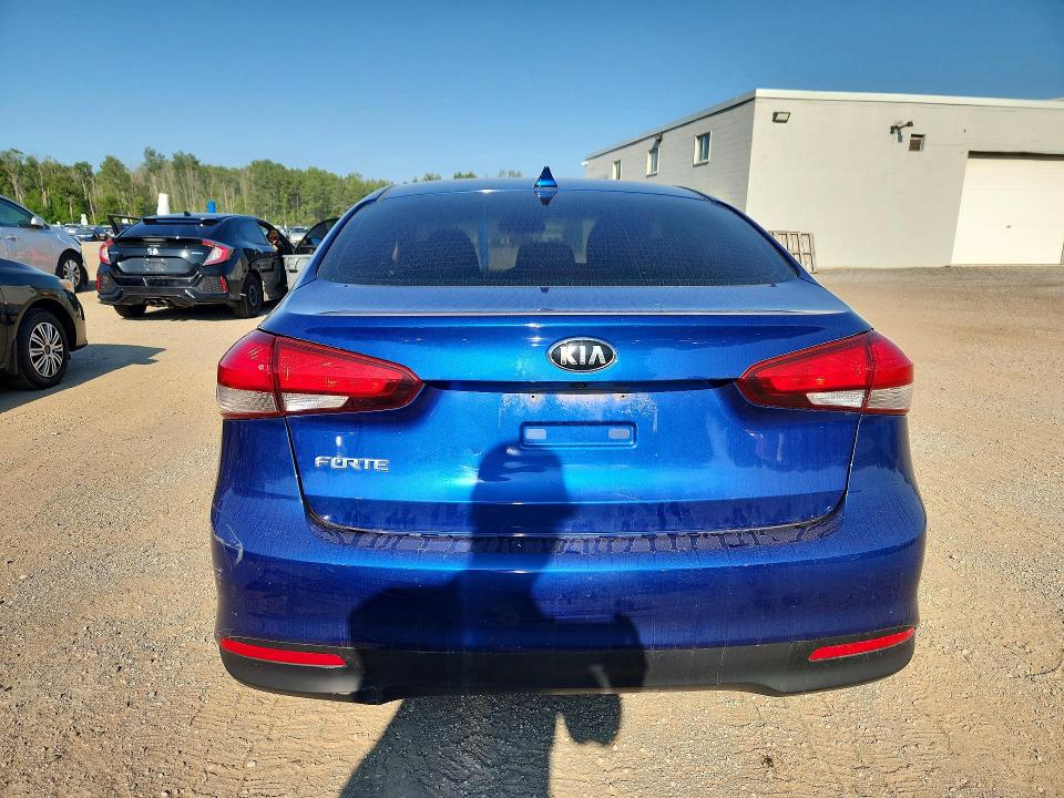 Photo 6 from auction – 2017 KIA FORTE with VIN 3KPFL4A71HE040174