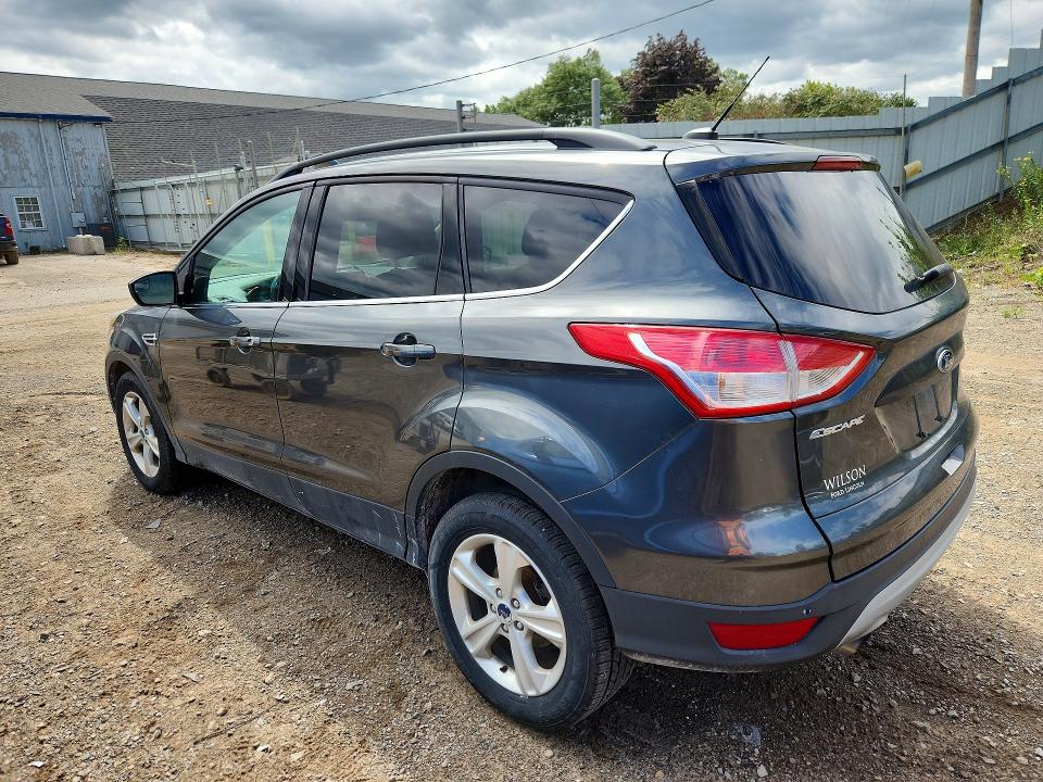Foto 2 de la subasta – 2016 FORD ESCAPE con VIN 1FMCU0GX4GUC56936
