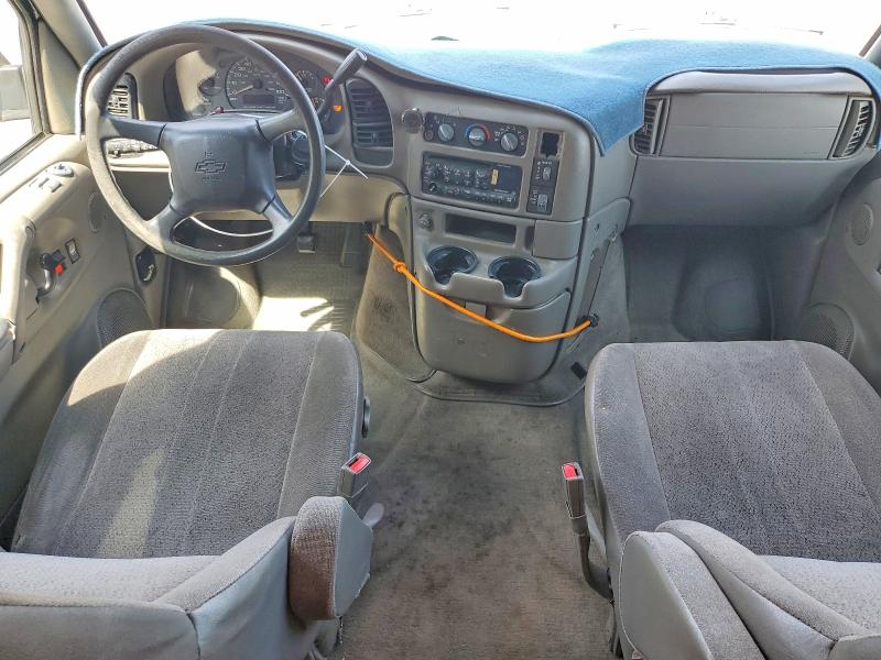 Photo 8 from auction – 2004 CHEVROLET ASTRO with VIN 1GNDM19X44B106478