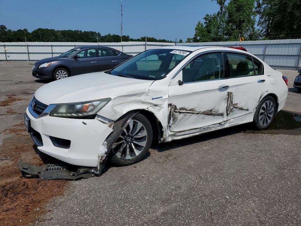 HONDA ACCORD 2015 with VIN 1HGCR6F59FA009521 - Photo from auction