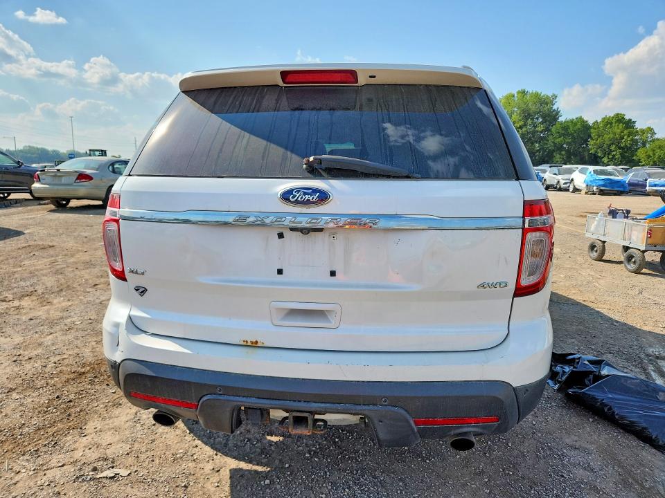 Photo 6 from auction – 2012 FORD EXPLORER with VIN 1FMHK8D86CGA91360