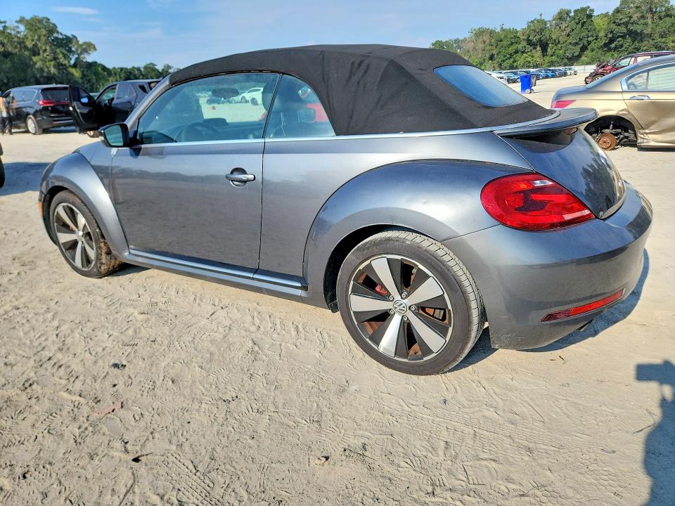 Photo 2 from auction – 2013 VOLKSWAGEN BEETLE with VIN 3VW7T7AT4DM822744