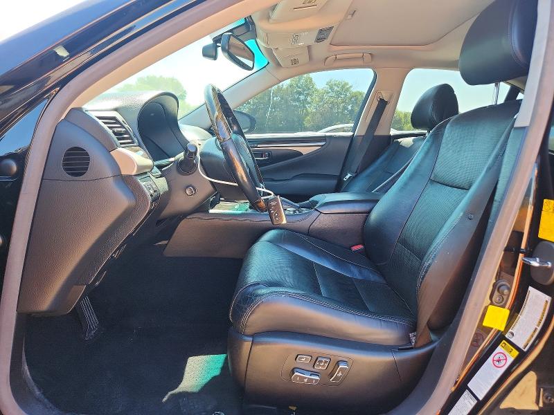 Photo 7 from auction – 2013 LEXUS LS with VIN JTHCL5EF3D5017008