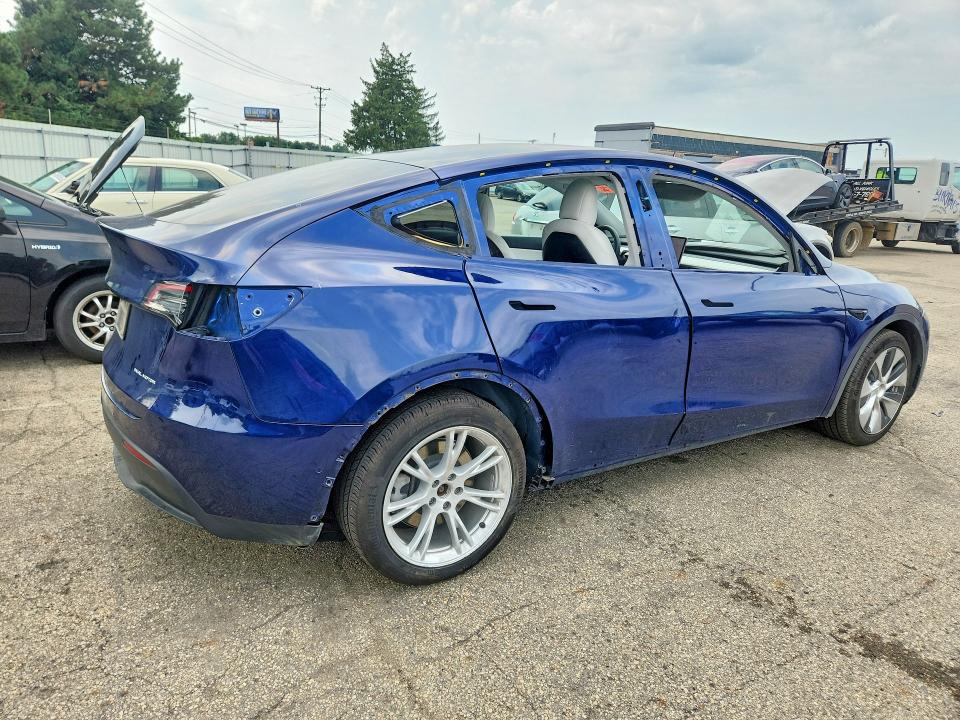 Photo 3 from auction – 2021 TESLA MODEL Y with VIN 5YJYGDEE6MF069258