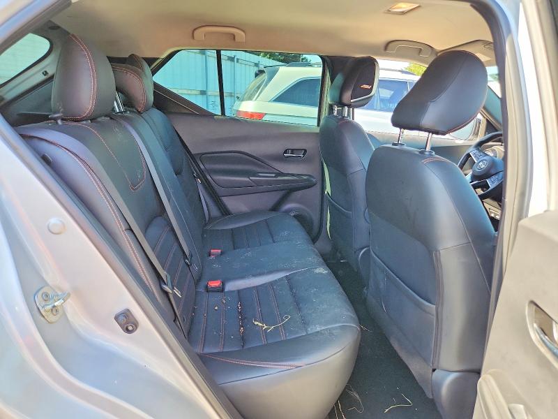 Photo 11 from auction – 2019 NISSAN KICKS with VIN 3N1CP5CU6KL568573