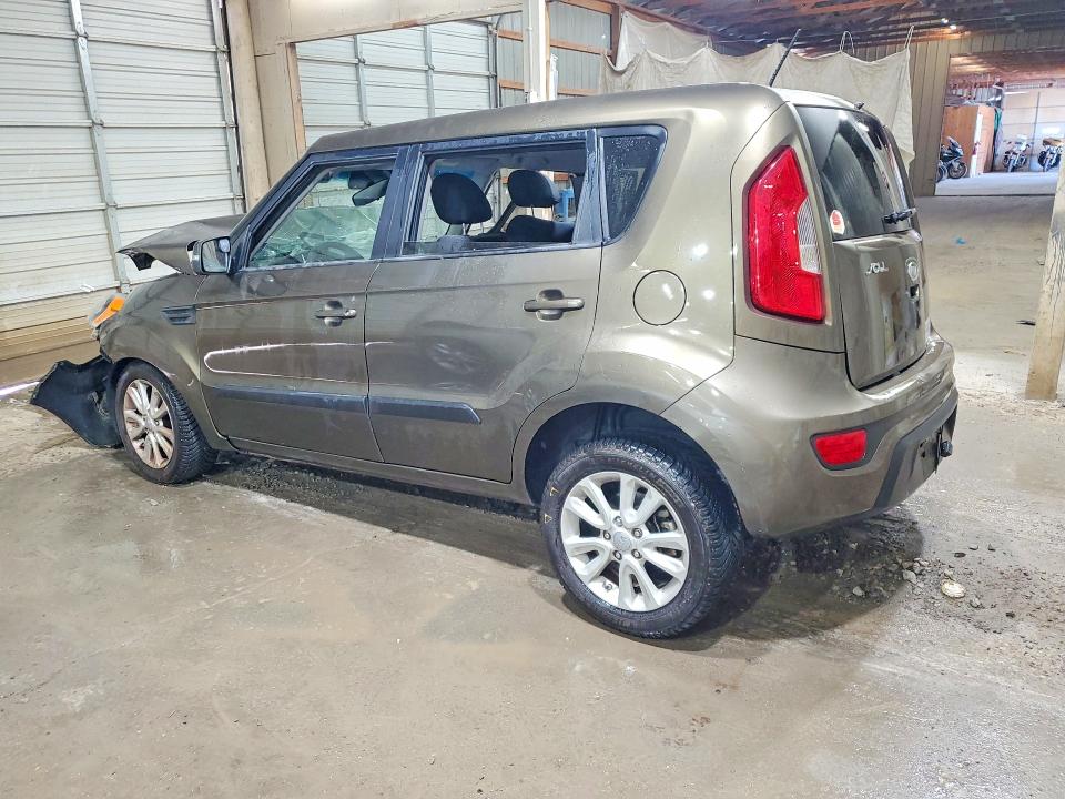 Photo 2 from auction – 2012 KIA SOUL with VIN KNDJT2A66C7377616