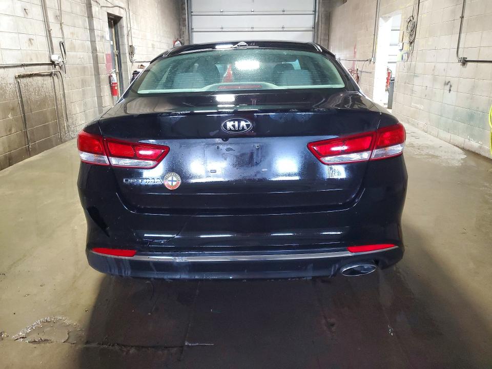 Photo 6 from auction – 2016 KIA OPTIMA with VIN 5XXGT4L34GG073352