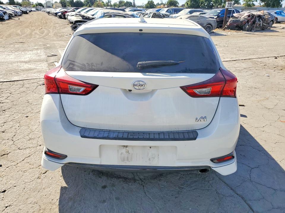 Photo 6 from auction – 2016 SCION IM with VIN JTNKARJE4GJ520383